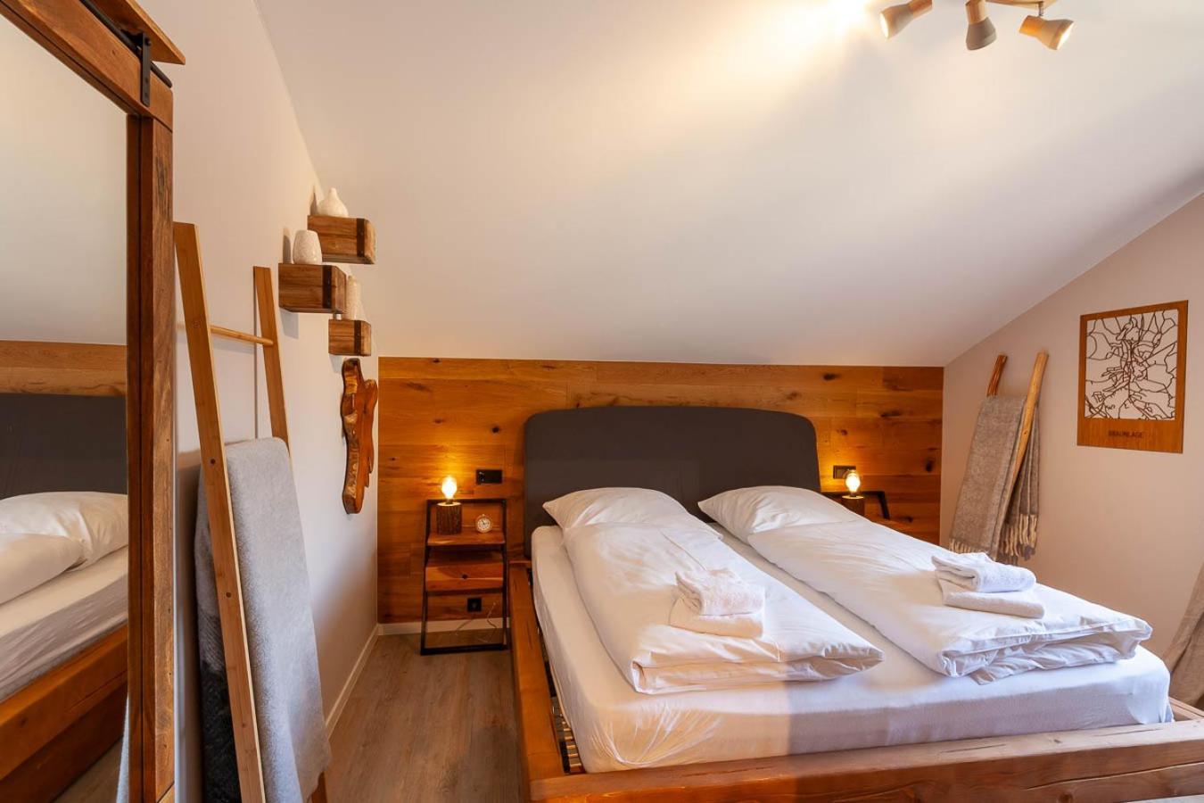 Aussichts-punkt Mit Waermekabine Und Traumblick Braunlage
